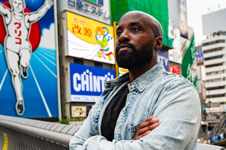 Private Daytime Photoshoot Experience in Osaka (Dotombori) Private Daytime Photoshoot Experience in Osaka (4 hrs)