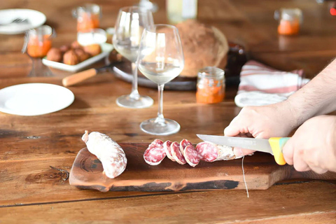 Langhe: Alpaca Walk, Farm Visit, and Traditional Picnic