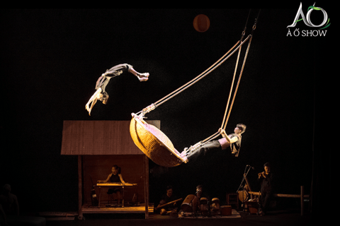 Ho Chi Minh City: AO Show Ticket & Panoramic Night Bus Tour Self-Guided Optional Without Pick-up, Drop-off