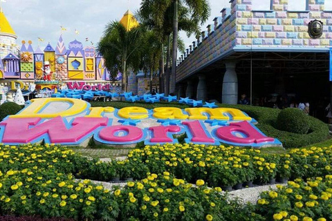 Bangkok: Dream World Unlimited Ride Ticket with Lunch