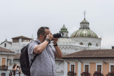 Walking photo tour in Quito's Historic Center private