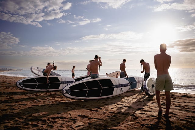 Barcelona: Excursión en Standup Paddle al Amanecer con Vídeo 4K y Café