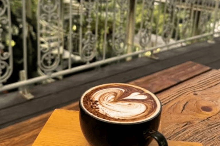 单人旅行者专属：巴厘岛北部寺庙与瀑布豪华厢式车之旅单人旅行者北巴厘岛寺庙与瀑布豪华厢式车之旅