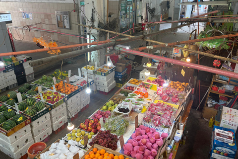 Hong Kong: Kowloon Housing and Wet Market Tour