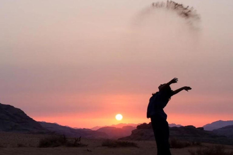 Excursión en jeep de 2 horas por la mañana y al atardecer por los lugares más destacados del desierto de Wadi RumExcursión de 2 horas + Mirador al atardecer