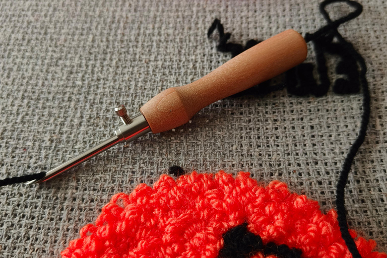 Thessaloniki: Punch Needle Workshop. Ein kreatives, lokales Erlebnis.Thessaloniki: Punch Needle Workshop. Ein kreatives, lokales Erlebnis