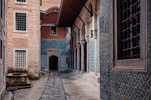 Istanbul Discovery: 3 Nights Hotel Stay & Private Tour Istanbul 3-Night Private Tour & Bosphorus Dinner Cruise