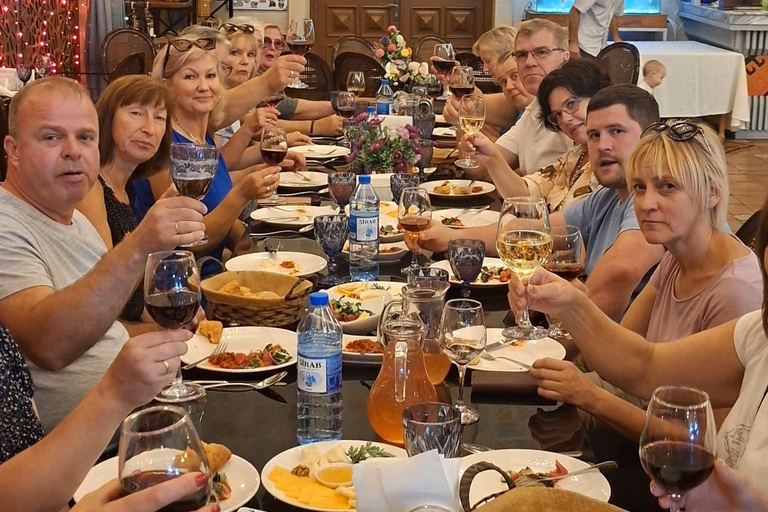 Baku: Azerbaijani Dinner, Live Music & Dance Show Traditonal Dinner & Live Music