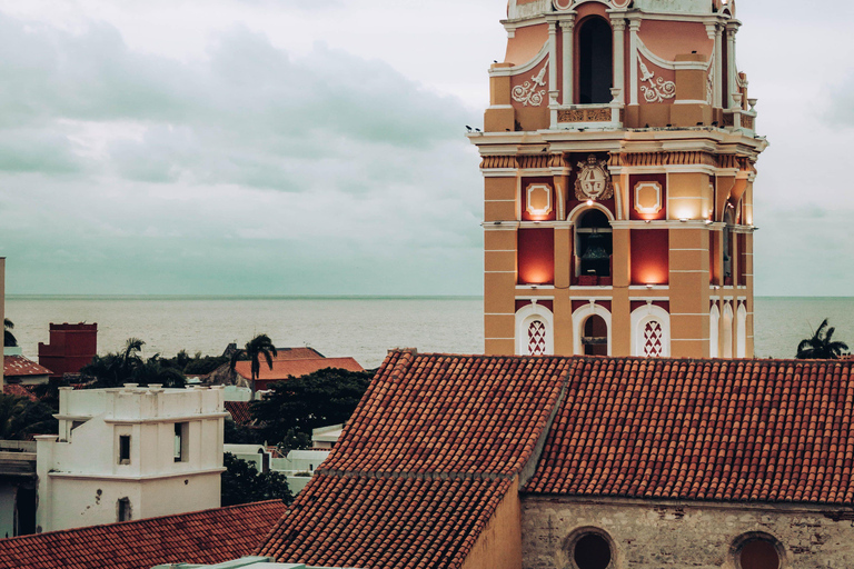 Cartagena at Your Own Pace: Free Guided Tour by VivaGo Experience Cartagena at Your Own Pace: Free Guided Sightseeing Tour by VivaGo Experience