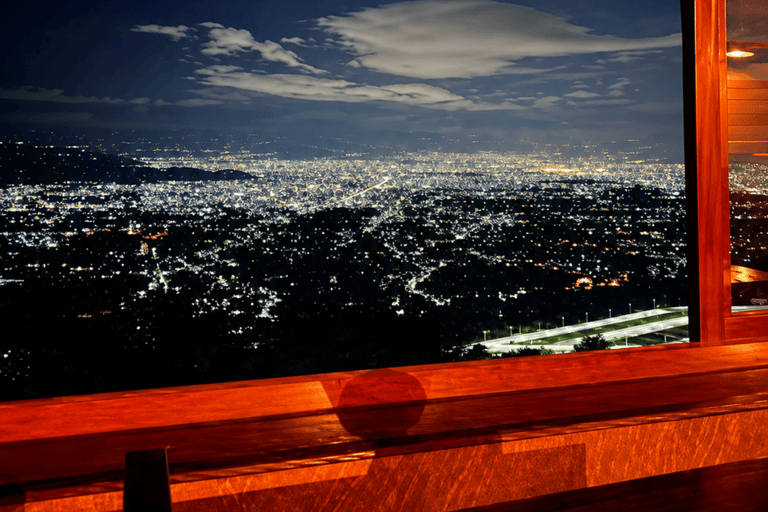 Kathmandu: Hidden Rooftops & Secret Sunset Photography tour