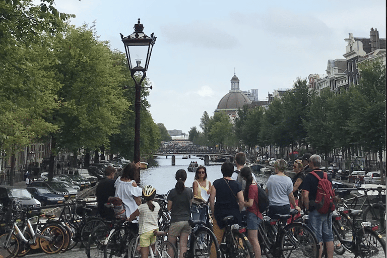 Amsterdam bike tour with a local French-speaking guide!