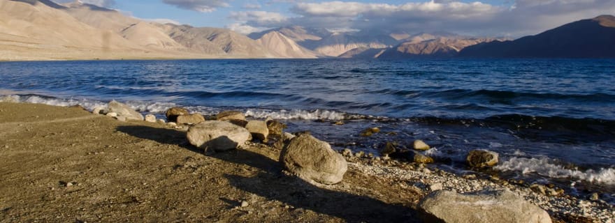 Leh : Circuit d'une nuit et de deux jours au lac Pangong avec hébergement