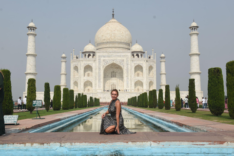 From Delhi: Taj Mahal & Agra Private Day Trip With Transfers Tour With Car, Guide, Entry Fees & Lunch at 5 Star Hotel