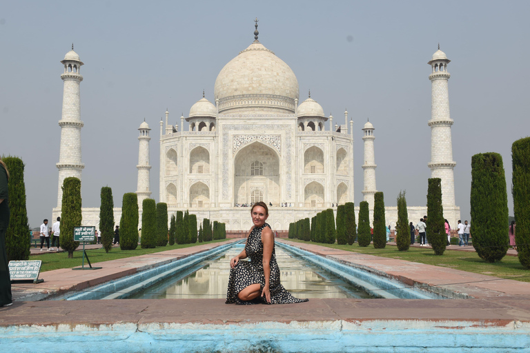 From Delhi: Taj Mahal & Agra Private Day Trip With Transfers Tour With Car, Guide, Entry Fees & Lunch at 5 Star Hotel