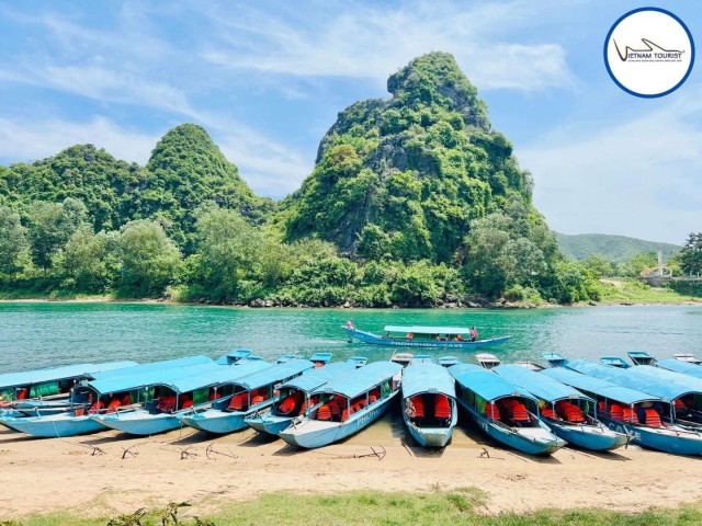 Visit Daily Tour - Paradise Cave & Explore Phong Nha Cave by Boat in Phong Nha-Ke Bang National Park