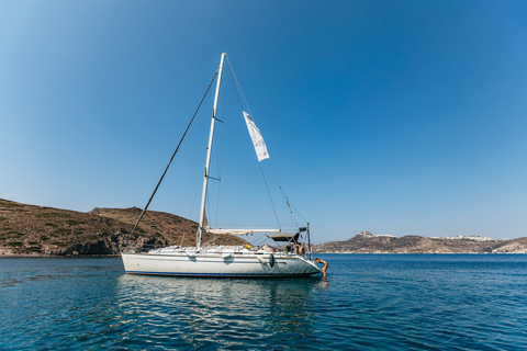 Milos: Kleftiko Cruise with Meal, Drinks and Photos at Sykia