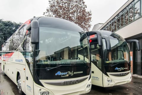 Bus Transfer from Malpensa Airport and Milan Central Station