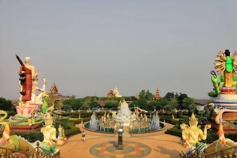Da Chiang Rai a Chiang Mai: tour panoramico privatoDa Chiang Rai a Chiang Mai: tour privato con trasferimento panoramico