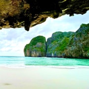 Phi Phi Islands One Day by Speedboat or Catamaran + Lunch Phi Phi Islands One Day by Speedboat or Catamaran + Lunch