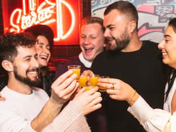 Roma: Vandring i den forbudte historien og pubrundtur med drinker