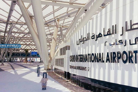 Cairo: transfer privado de ida e volta do aeroporto de chegada/partida