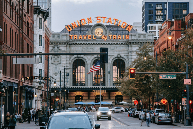 Denver: Downtown Highlights Guided Tour with Optional Pickup