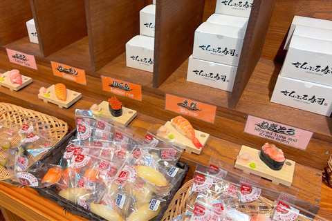 Gujo Hachiman Day Trip: Mountain Castle & Traditional Town The popular Gujyo town tour