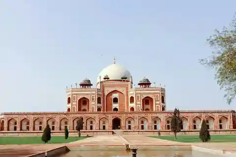 Delhi: Full-Day Sightseeing Tour By Car with Govt. Guide