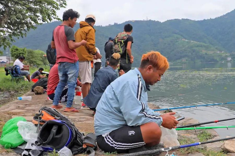 Pokhara: Traditional Fishing & Breakfast by the Lake