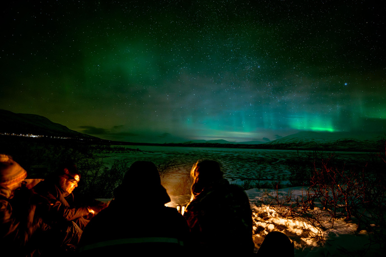 Kiruna: Exclusive New Year's Eve Aurora & Campfire Dinner