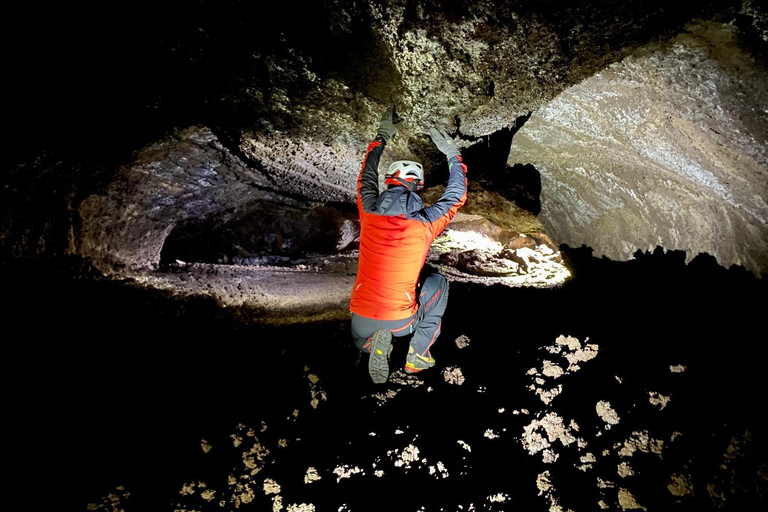 Mt. Etna: Morning 4x4 Tour with Volcanic Cave and Traditional Tasting