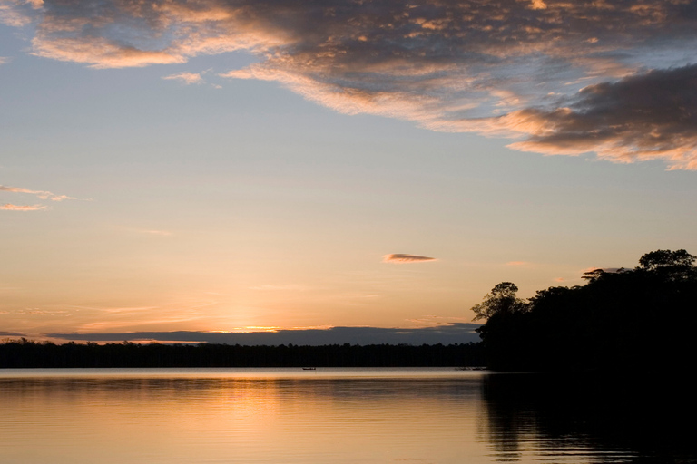 Puerto Maldonado: Yacumama Lake Piranha Fishing Tour & phtos