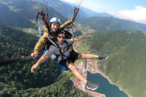 Trabzon: esperienza di parapendio in tandem a Uzungöl