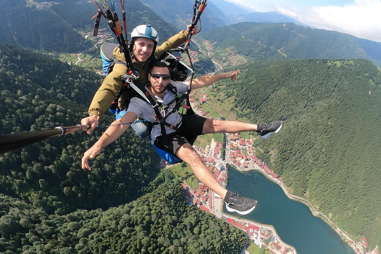 Trabzon: esperienza di parapendio in tandem a Uzungöl
