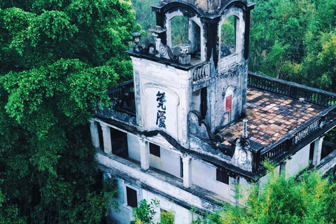 From Guangzhou: UNESCO Watchtowers & Ancient Villages Tour Guide for other languages