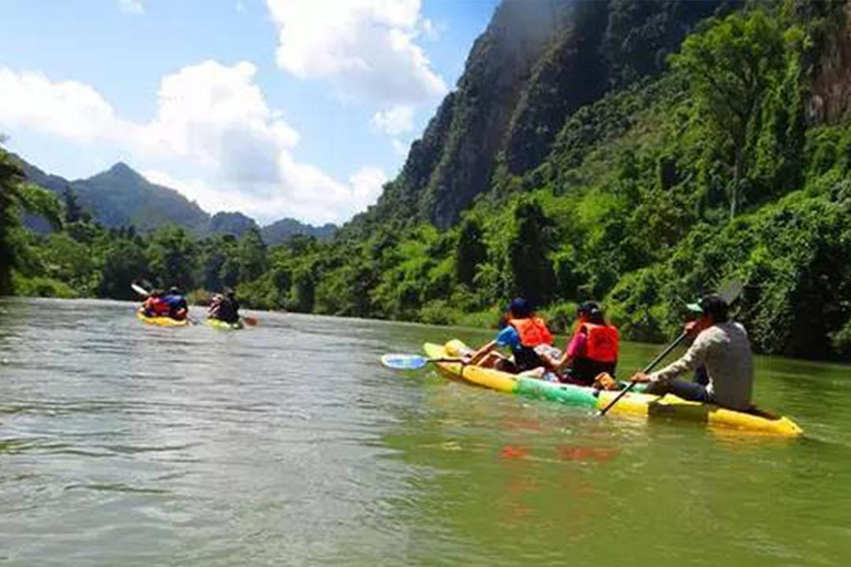 Vang Vieng: Caiaque e Balão de Ar Quente com Serviço de Busca no Hotel