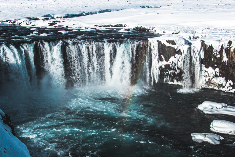 From Reykjavík: 6-Day Around Iceland Ring Road TourBasic Version: 6-Day Around Iceland Ring Road Tour