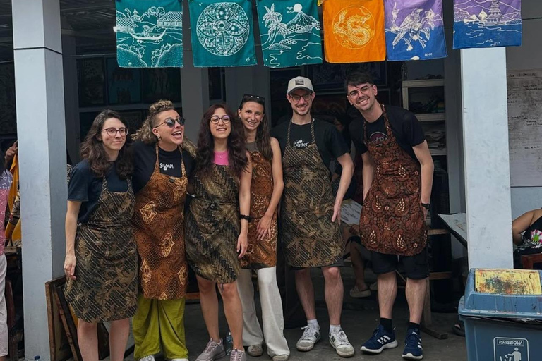 Cykla till Plaosan-templet, lokal industri och batikkonsttur