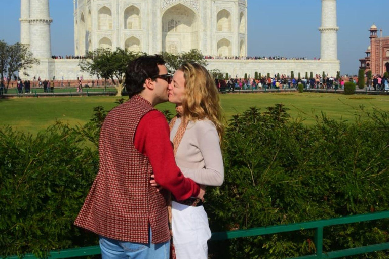 Excursão ao Taj Mahal saindo de Délhi de carro - Entrada sem filaSomente guia turístico particular