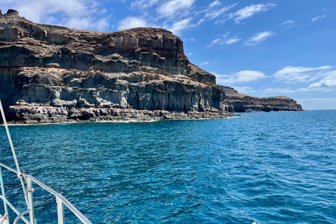 Gran Canaria: Catamaran trip with drinks, lunch, and snorkeling Gran Canaria Private Catamaran Excursion with Drinks, Lunch, and Snorkeling