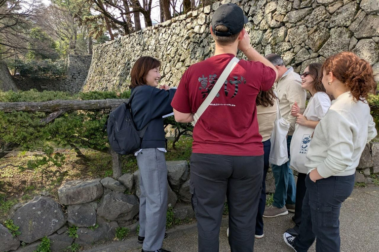 Nagoya: Castle Visit and a Hands-On Folding Fan Experience
