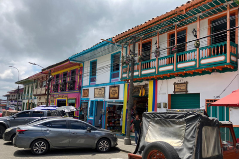 De Medellín: Tour particular de 2 dias em Jardín com actividades