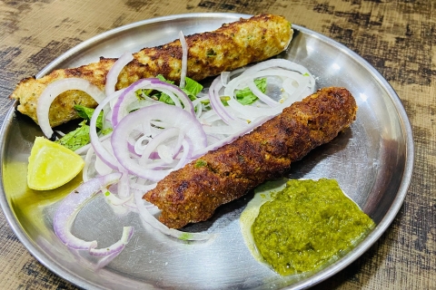 Mumbai: Nächtliche Stadtbesichtigung mit Abendessen und TransportMumbai: Nächtliche Stadtbesichtigungstour ohne Abendessen