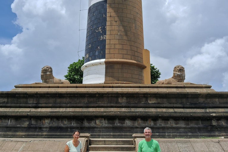 From Colombo to Galle: Luxury Day Tour by Car or Van