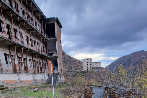 Desde Tirana: La prisión de Spaç, el infame gulag comunista de Albania.