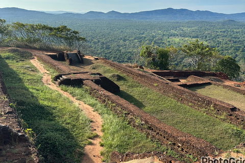 Sri Lanka 10-dniowa wycieczka po trójkącie kulturowym + 5-gwiazdkowe zakwaterowanie