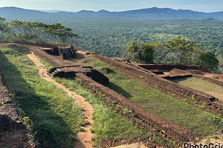 Tour del Triangolo Culturale dello Sri Lanka di 10 giorni+alloggio a 5 stelle