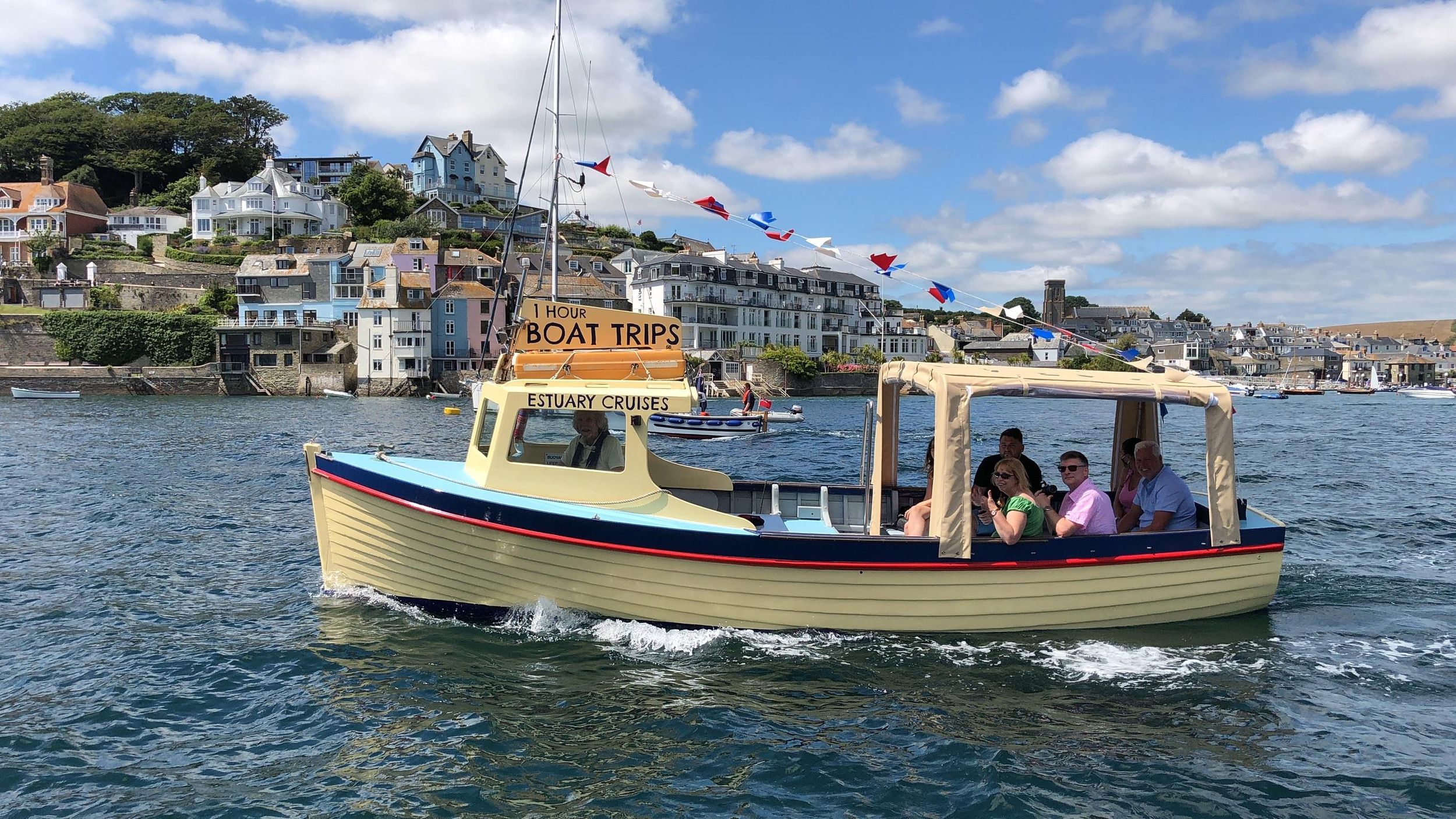 Salcombe: Fantastische, 1-stündige, geführte Hafenrundfahrt