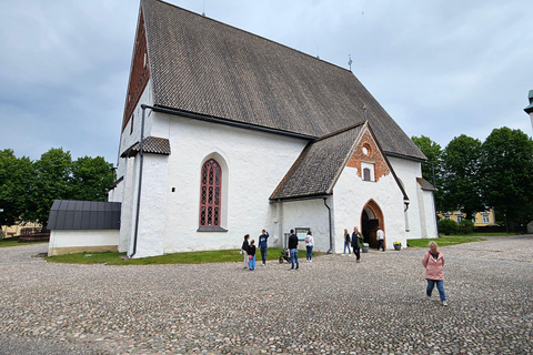 From Helsinki: Porvoo Old Town & River Heritage Guided Tour