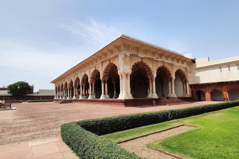 Depuis Delhi : Visite de luxe du Taj MahalVoiture, guide et billets